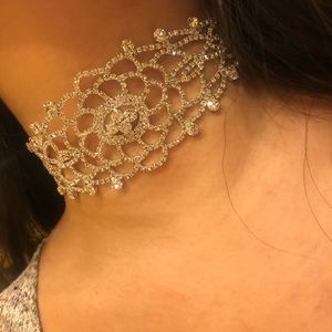 Rhinestone flower choker